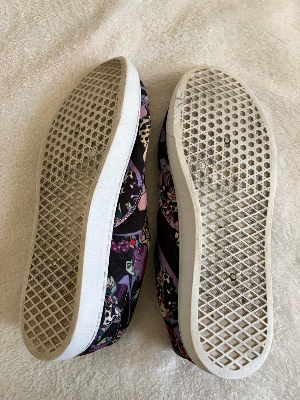 Torrid Disney Villain sneakers - Picture 4 of 6